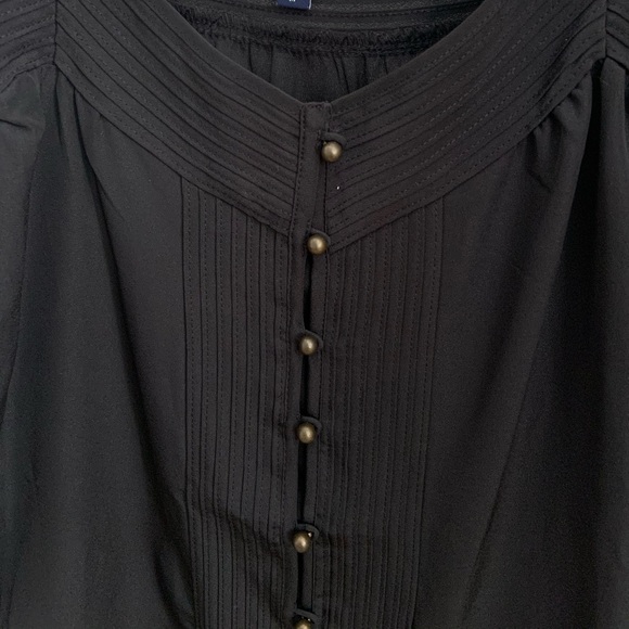 Black Gap Tank Top - Picture 4 of 4